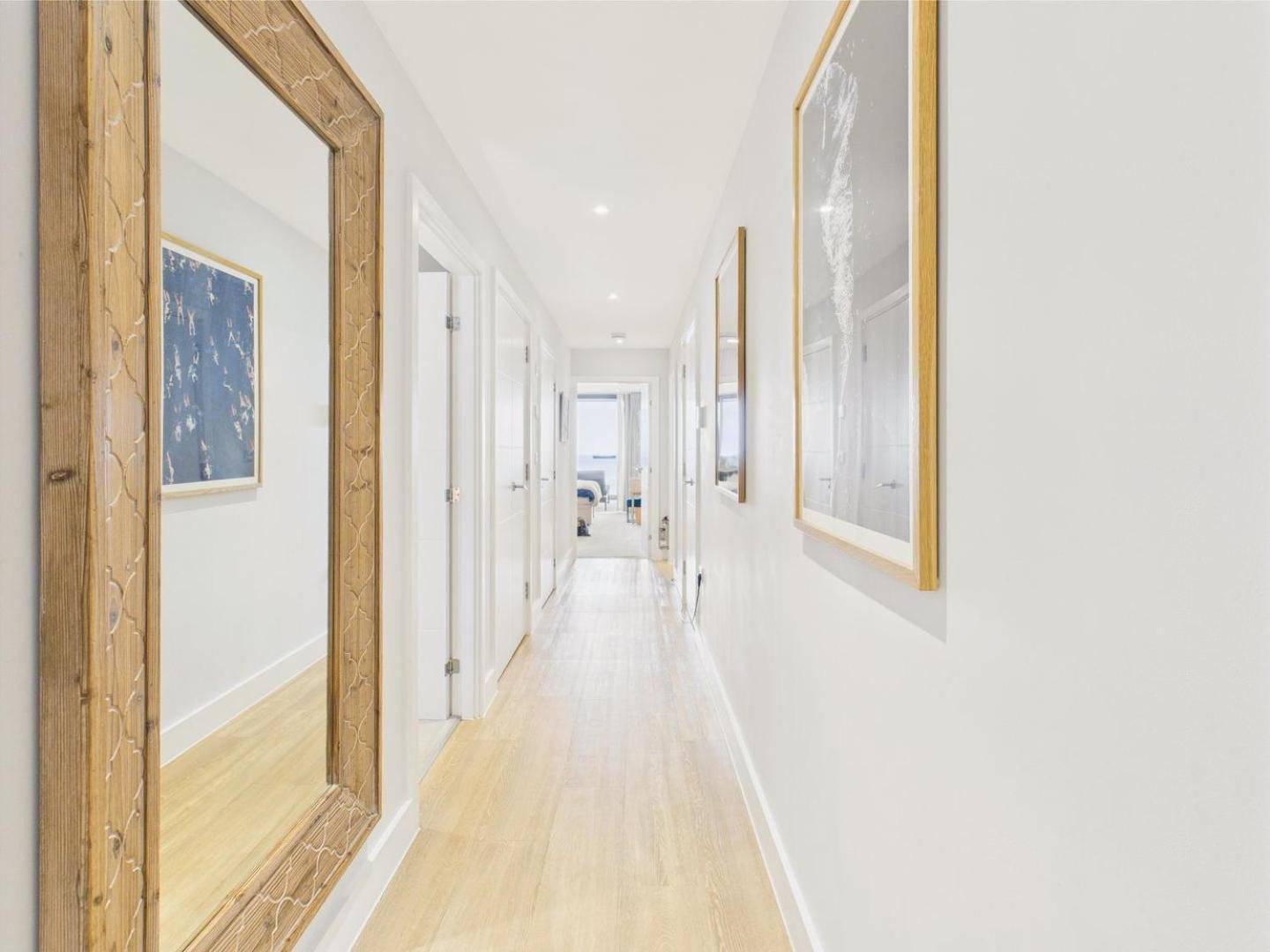 Luxury 3-Bed Apartment, With Direct Beach Access, Free Parking & Sea Views ! Falmouth Exterior foto